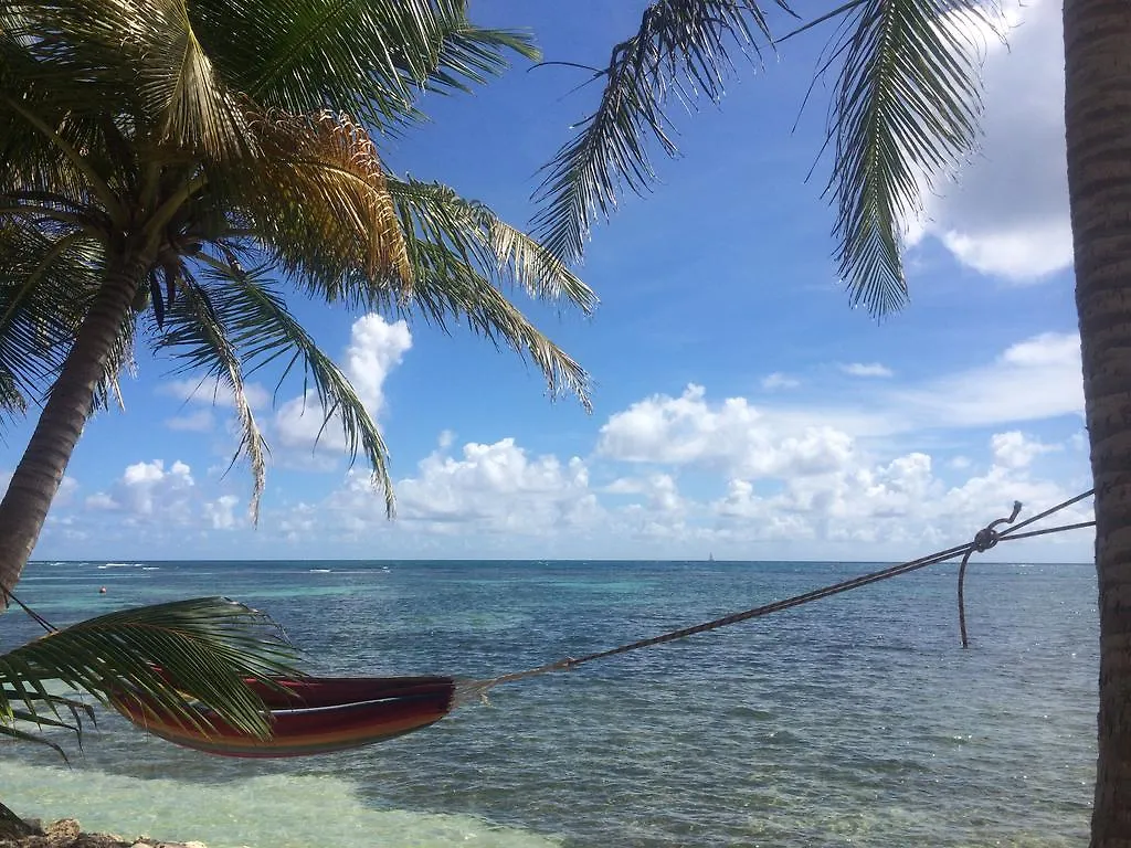 Be On The Beach Sainte-Anne  Konukevi Sainte-Anne (Grande-Terre)
